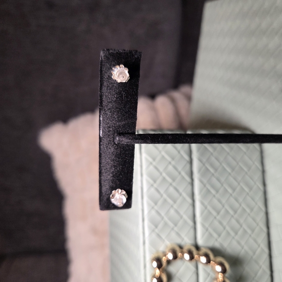 Genuine Tiffany & Co. Bowtie Stud Earrings Set In Sterling Silver - Picture 7 of 8